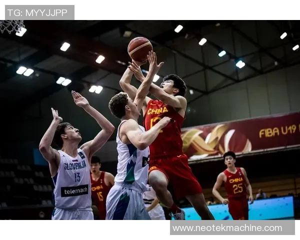 男篮世界杯又现争议，中国队力争全胜勇夺冠军