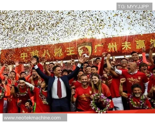 武汉队成功卫冕中超冠军，破2年不败纪录力压恒大夺冠震惊球迷