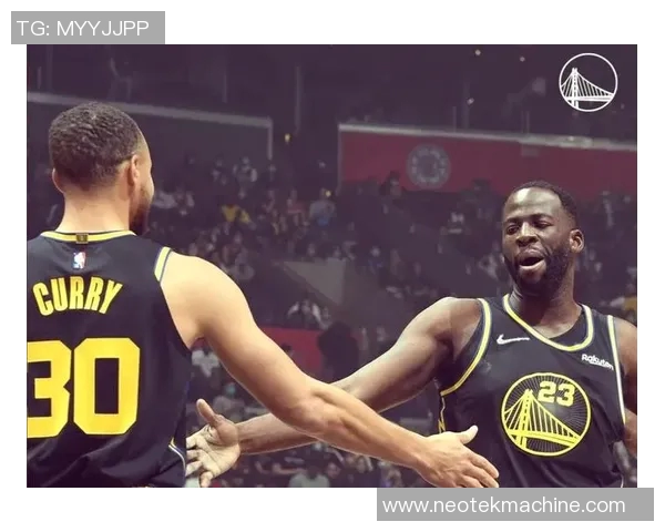 勇士队主场大胜快船队，强势晋级西部半决赛