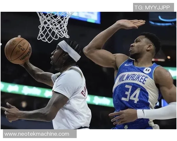 雄鹿队再攀巅峰:东部联盟榜首之争终告尘埃落定 雄鹿队再攀巅峰:东部联盟榜首之争终告尘埃落定